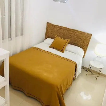 Nieves Viejas Fresco Con Patio En * Cordoba