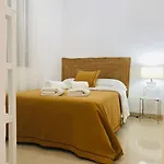 Nieves Viejas Fresco Con Patio En