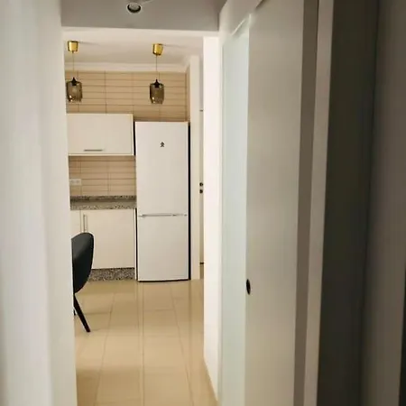 Nieves Viejas Fresco Con Patio En