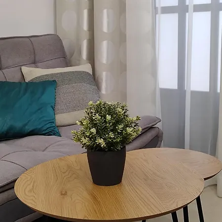 Nieves Viejas Fresco Con Patio En Córdova