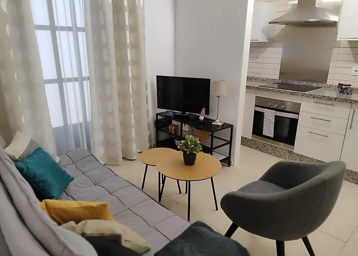 Nieves Viejas Fresco Con Patio En Κόρδοβα