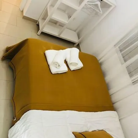 Nieves Viejas Fresco Con Patio En * קורדובה