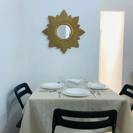 Nieves Viejas Fresco Con Patio En *